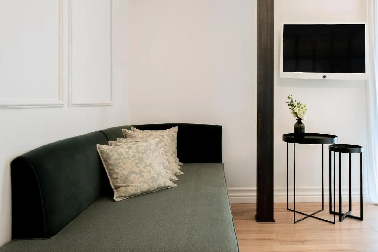 Serras Barcelona 5*,